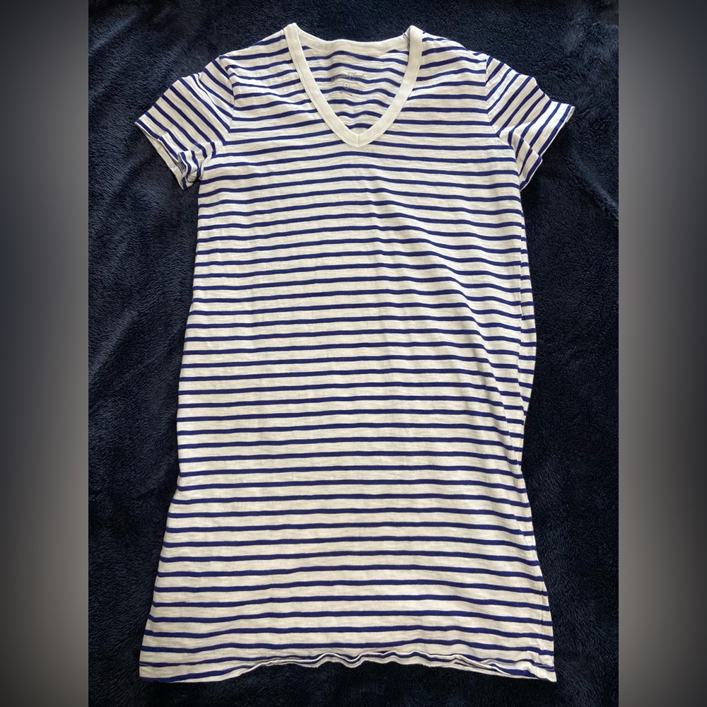 Universal Thread V-Neck T-Shirt Dress